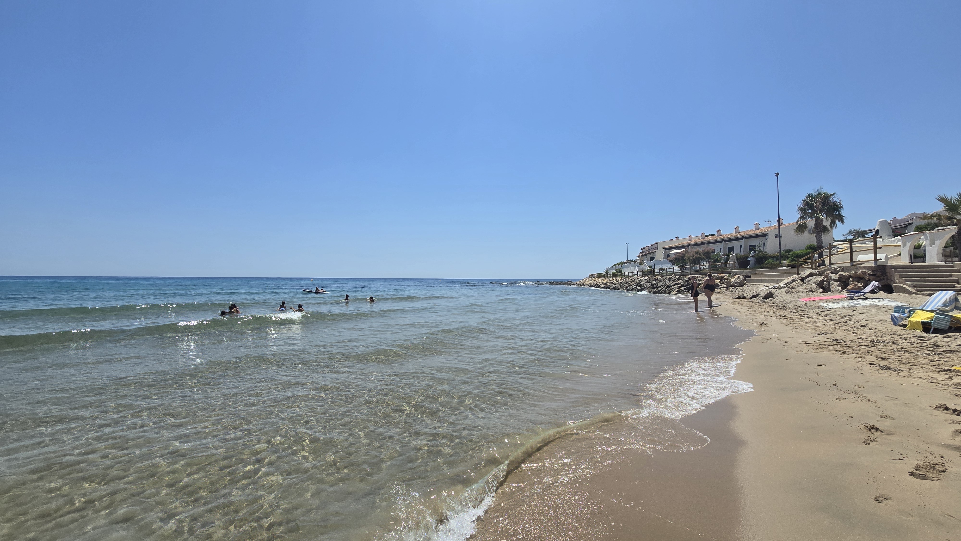 Vista playa almadraba 2024